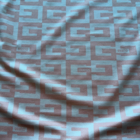 Guess pink and white basic tee - Picture 5 of 6